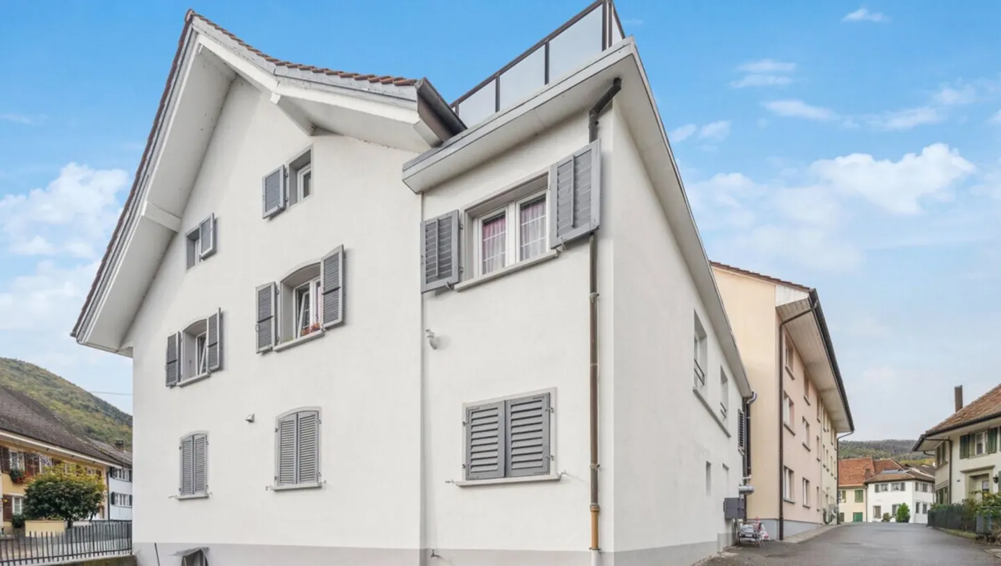 Edificio misto ristrutturato - Foto 1 di 9