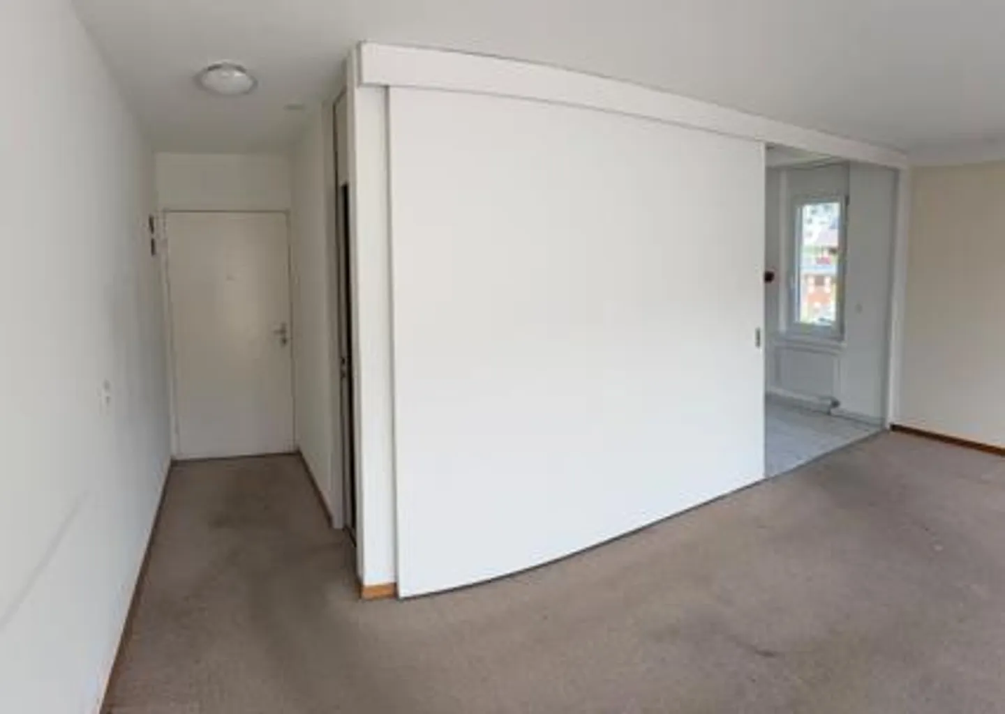 Appartement lumineux de 1,5 pièce au 4ème étage - Photo 5 sur 10