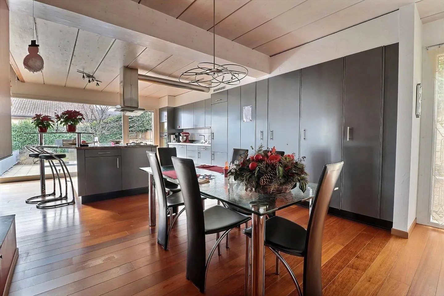 Einzigartige 7,5-Zimmer-Villa - Einzigartig ! Moderne Architekten-Villa, mit Blick auf den See und den Mont Blanc - Foto 3 von 9