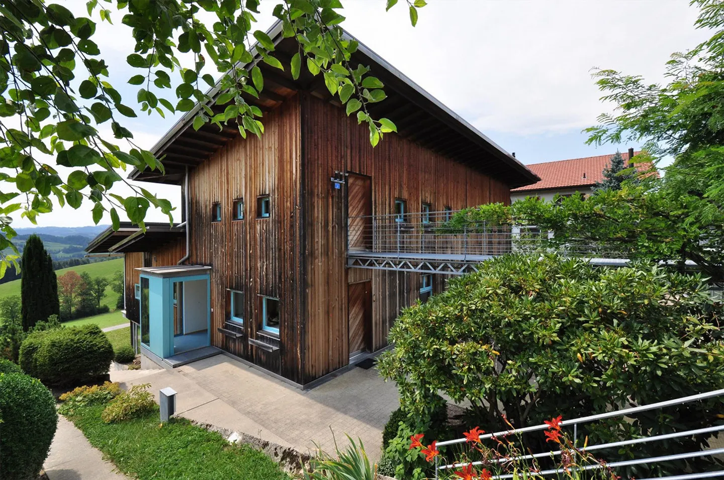 Ampia casa unifamiliare con vista - Foto 1 di 11