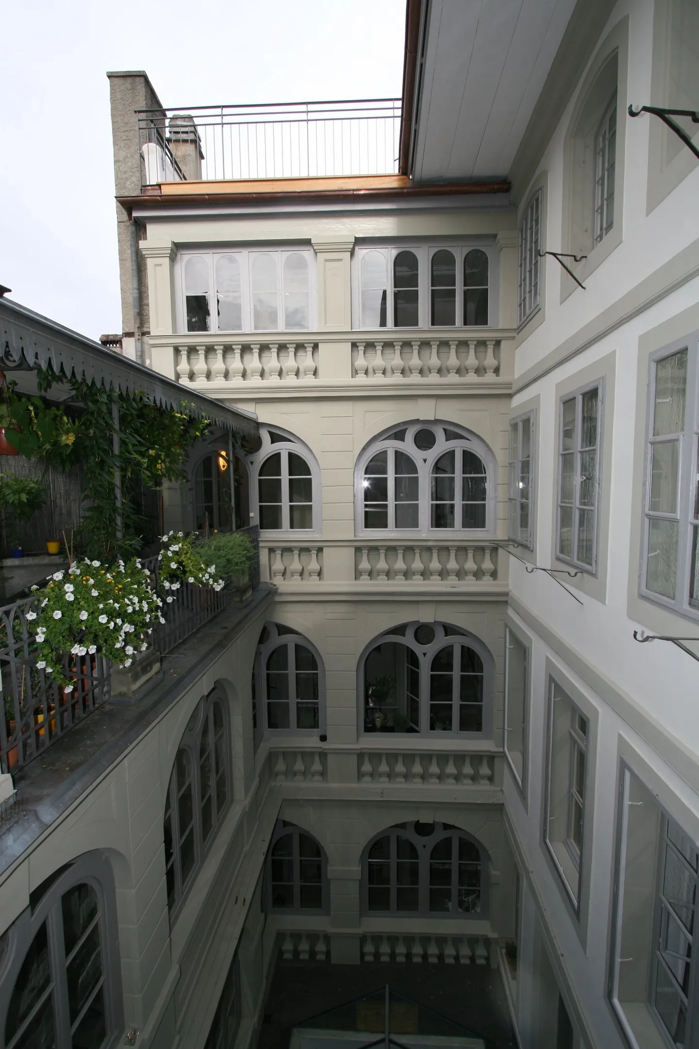 Vivre au cœur de la vieille ville de Berne avec terrasse privée - Photo 9 sur 9