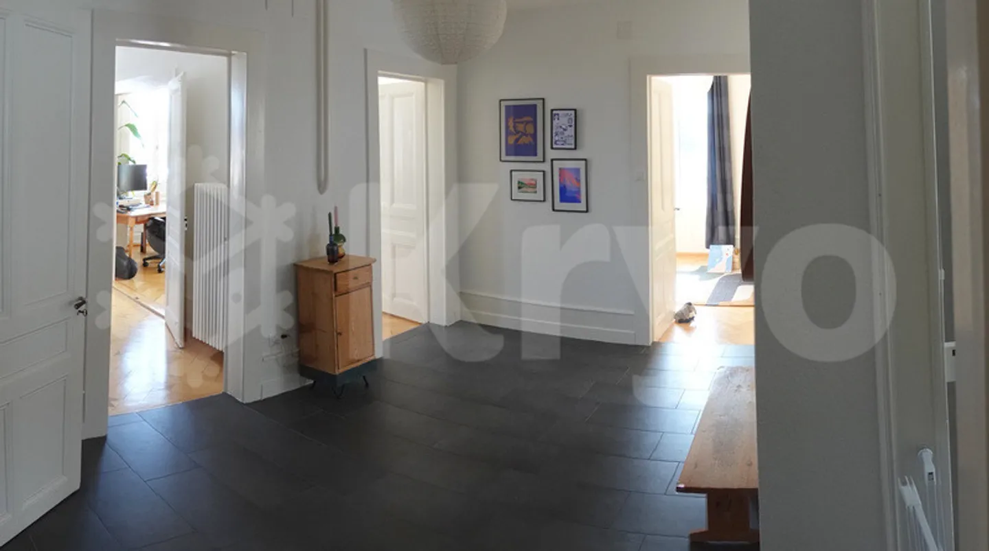 NICE 4-ROOM APARTMENT 2ND FLOOR QUIET NEIGHBORHOOD - Photo 9 of 12