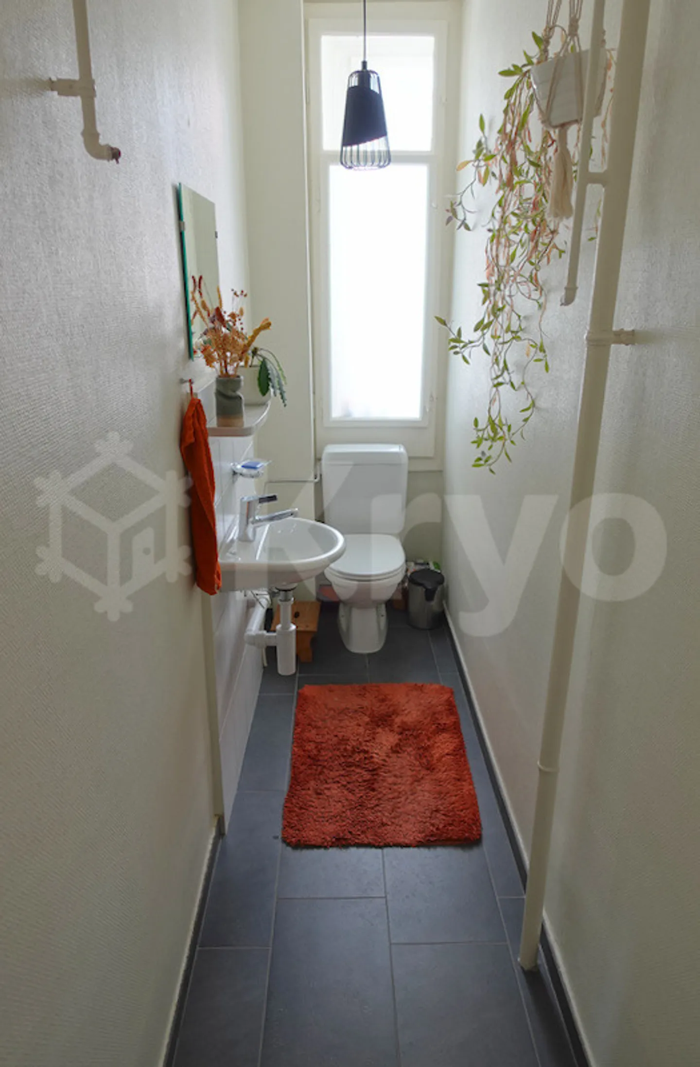 NICE 4-ROOM APARTMENT 2ND FLOOR QUIET NEIGHBORHOOD - Photo 12 of 12