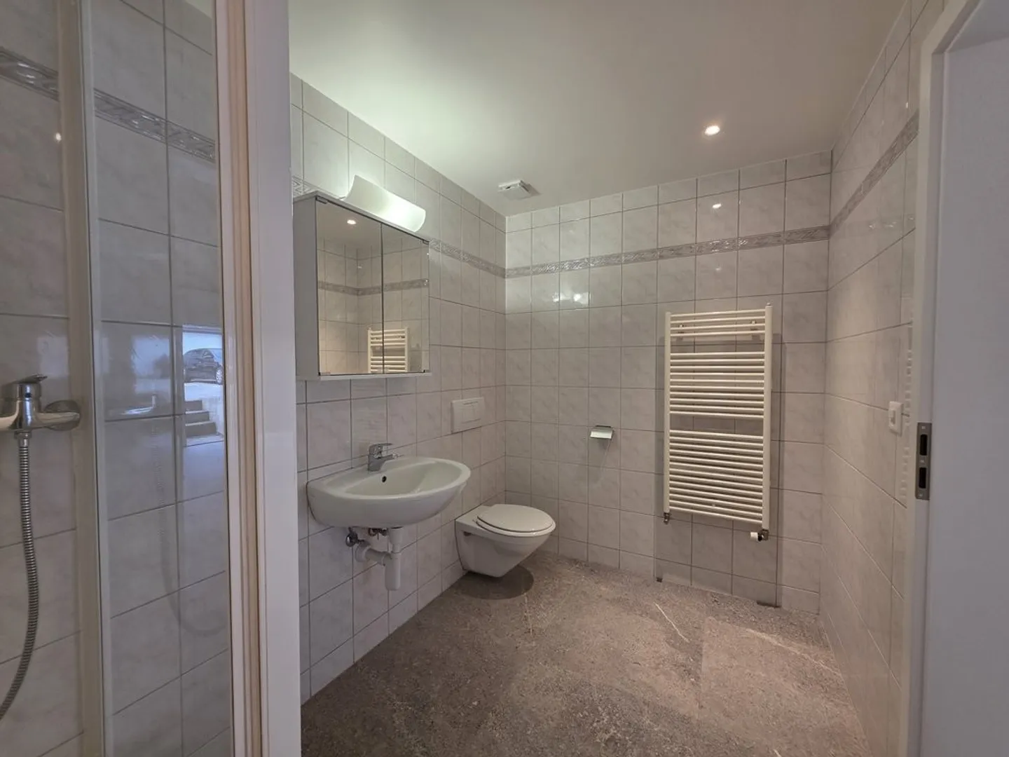 Administrative space at CHF 700.-/month including charges - Photo 4 of 5