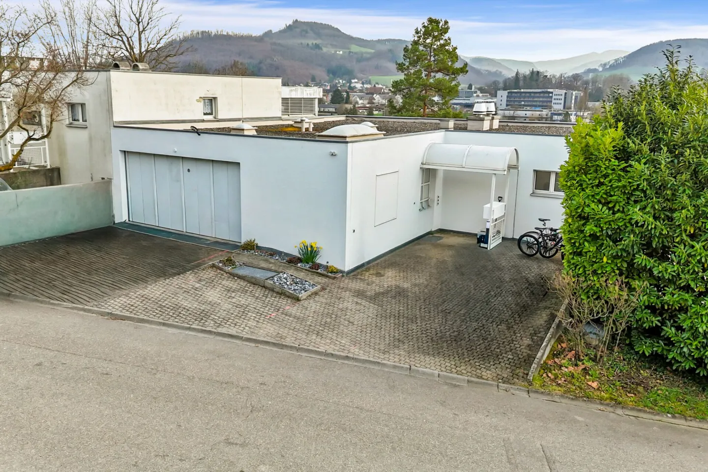 Ensoleillé. Calme. Juste ce qu'il faut. - Photo 1 sur 9