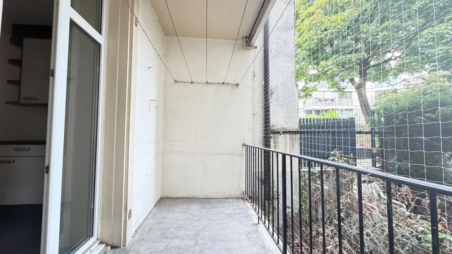 Einfache 2.5-EG-Zimmer-Wohnung mit Balkon und Kellerabteil - Photo 6 of 8