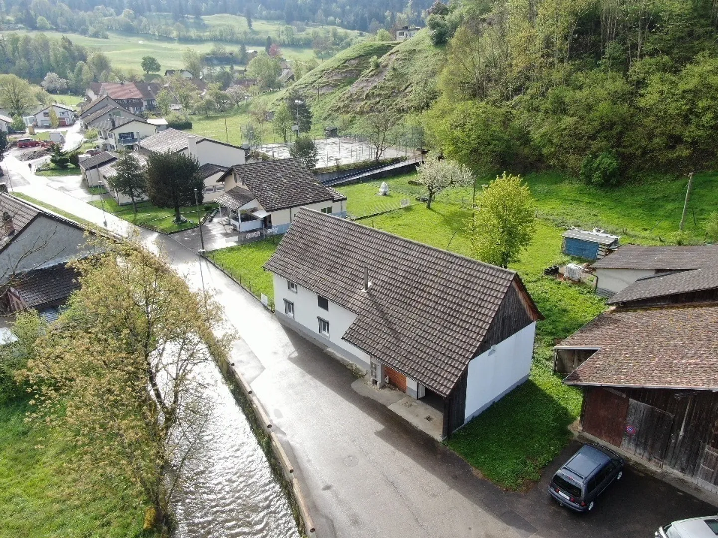 À VENDRE - Maison unique à Vermes avec spa, sauna et hammam - Photo 9 sur 10