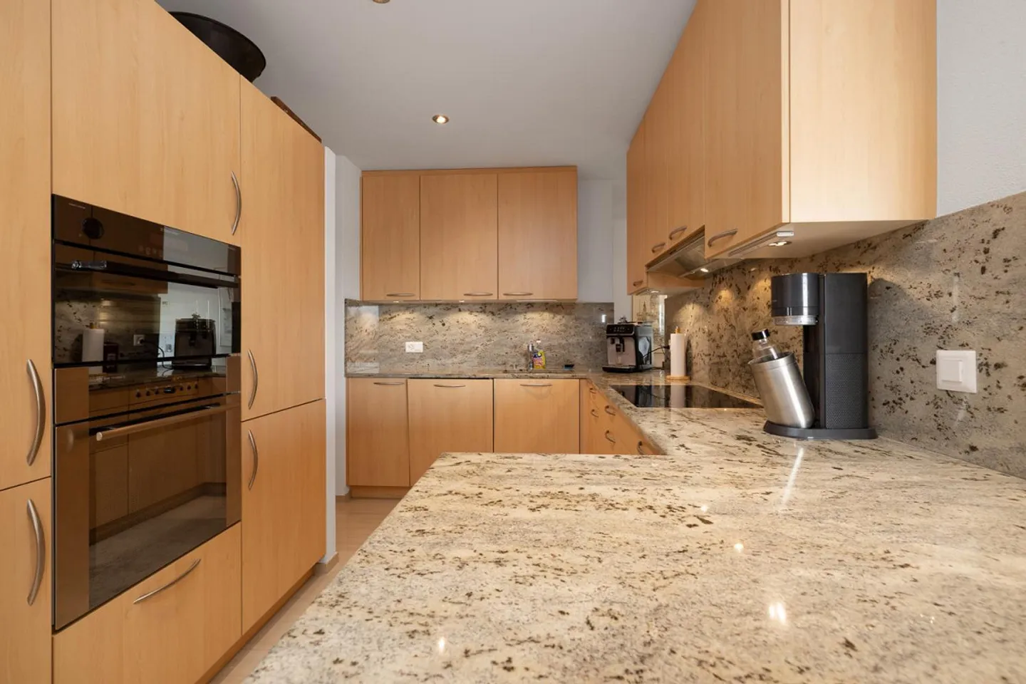 La tua casa in una posizione centrale e vicina alla natura - Foto 5 di 12