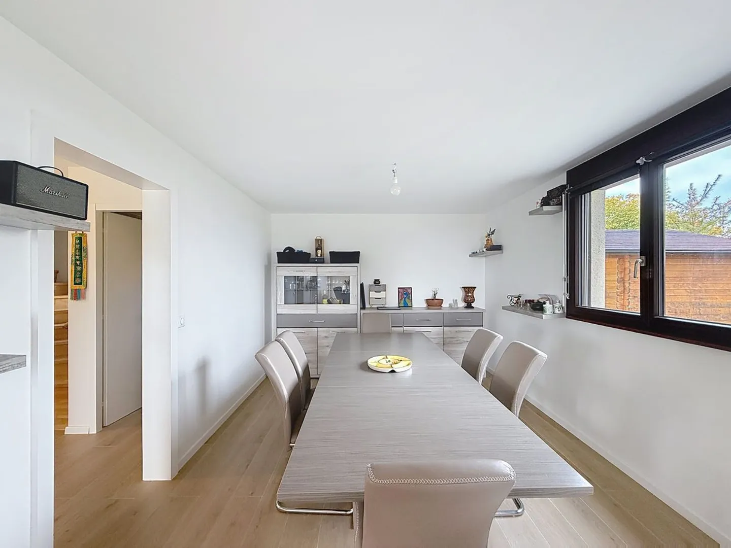 Versatile Duplex with Garden - Photo 6 of 9