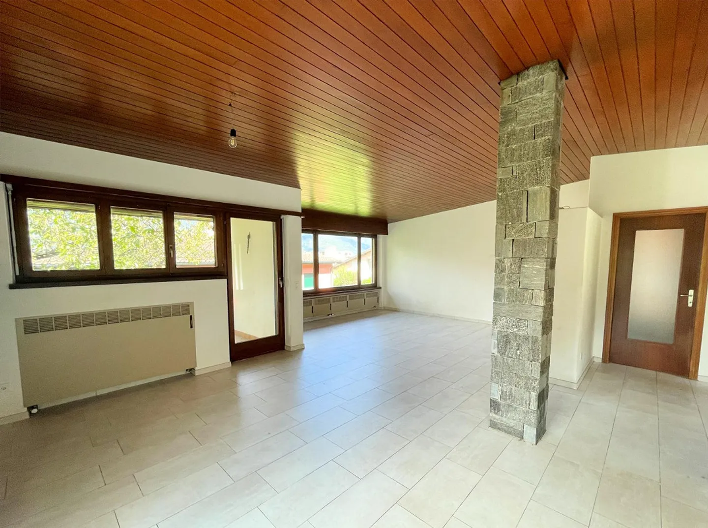 Casa su un unico piano principale con grande terreno in zona tranquill - Photo 7 of 18