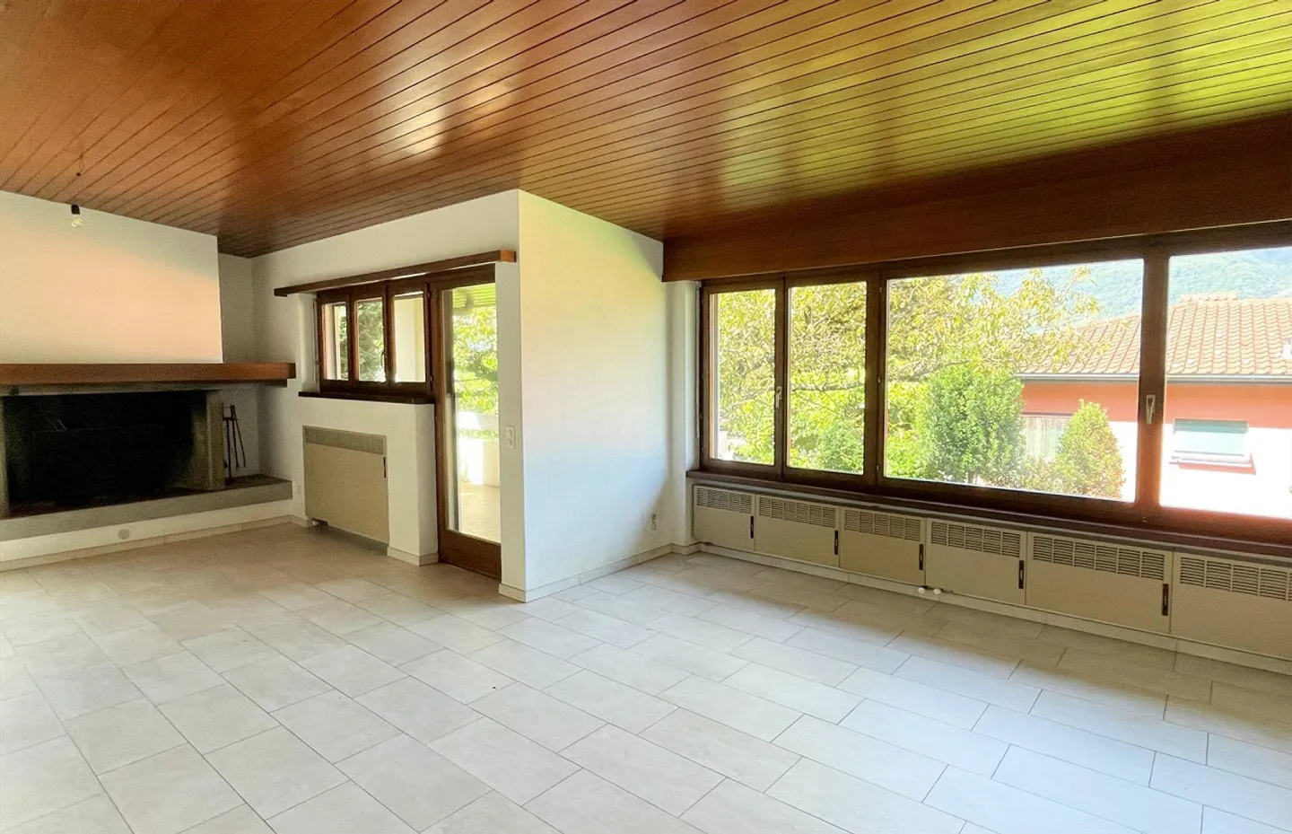 Casa su un unico piano principale con grande terreno in zona tranquill - Photo 8 of 18