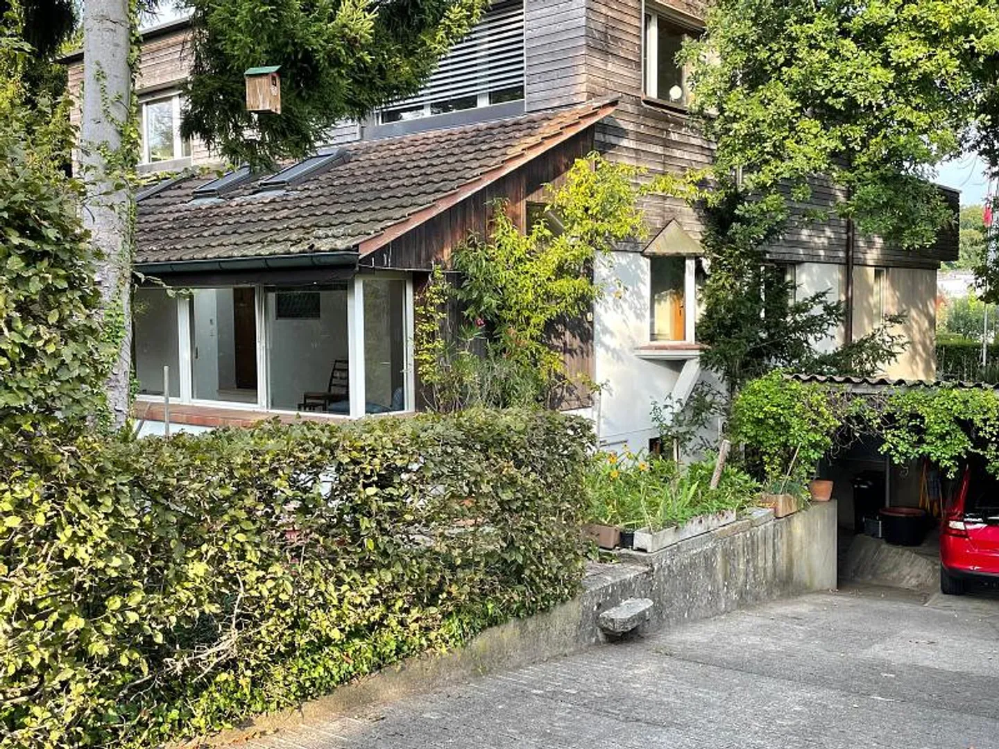 FRESHLY RENOVATED WITH GARDEN - Photo 1 of 6