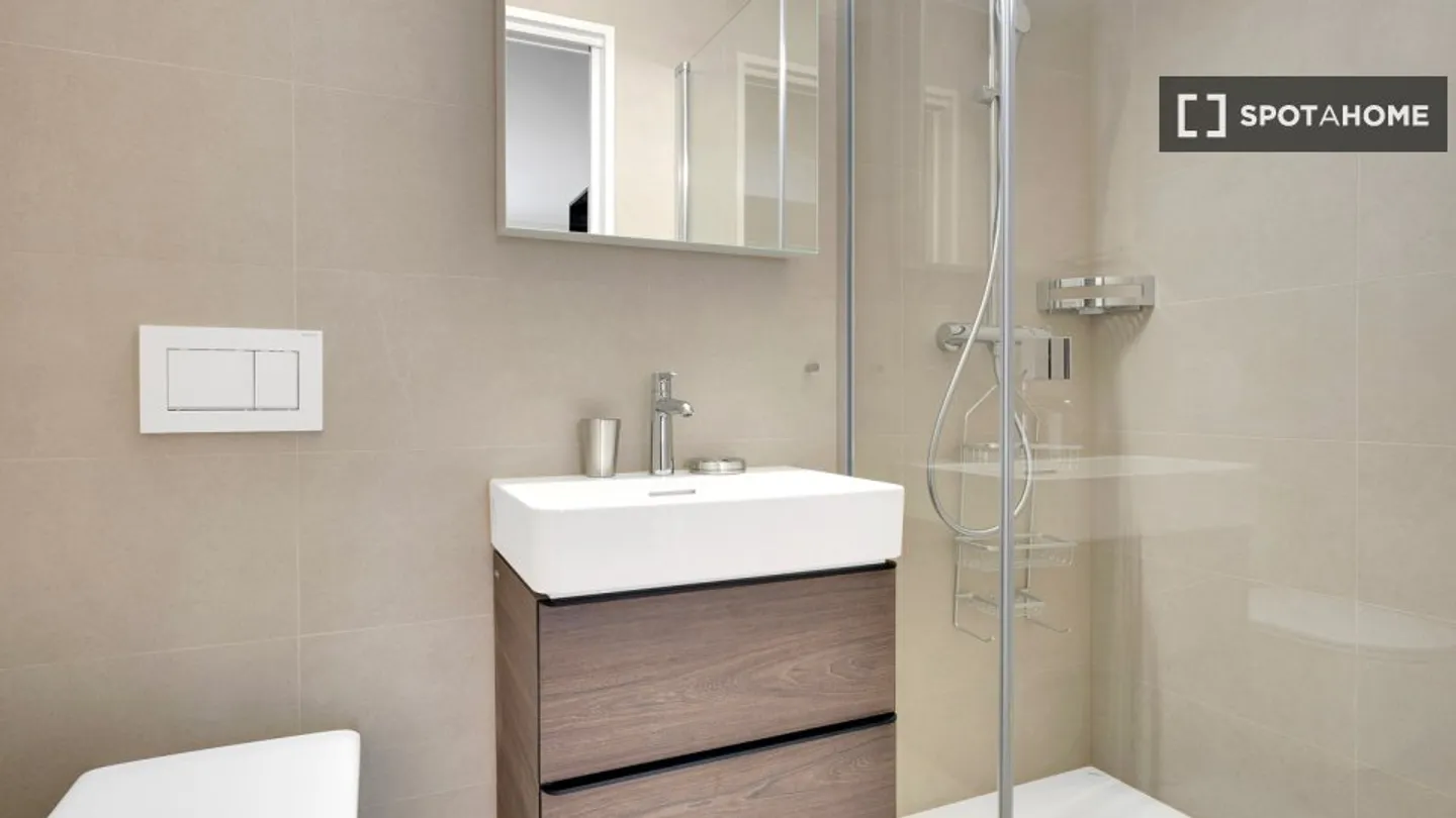 Studio à louer - Photo 7 sur 7