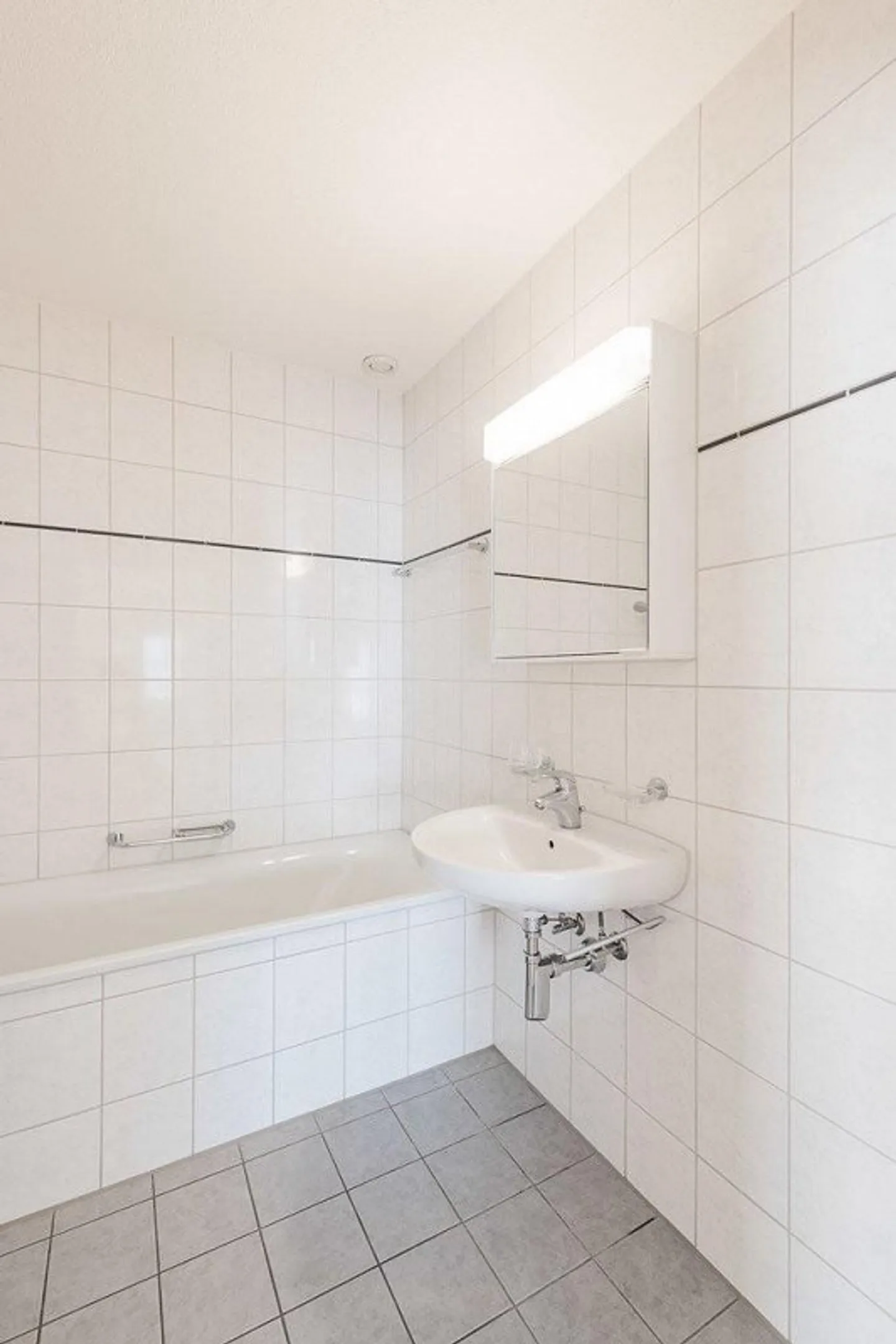 We are looking for you - Photo 5 of 7