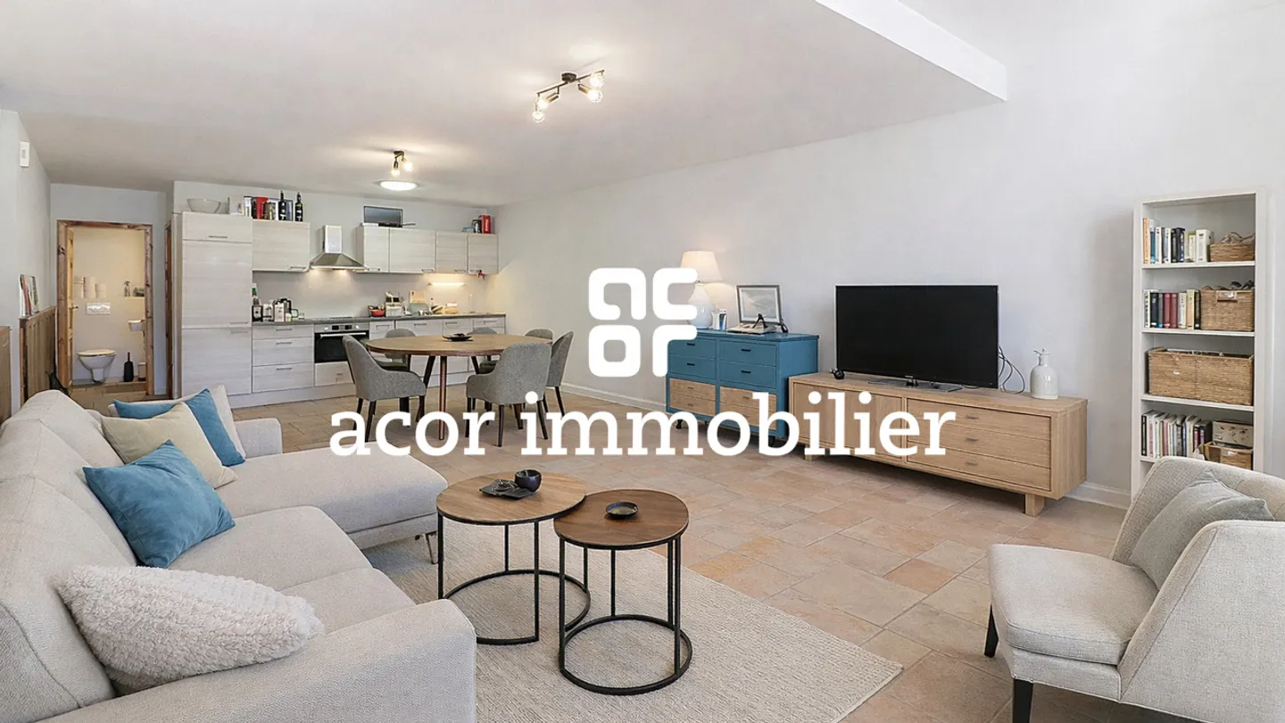 Character building with garden, swimming pool and rental income - Photo 12 of 14