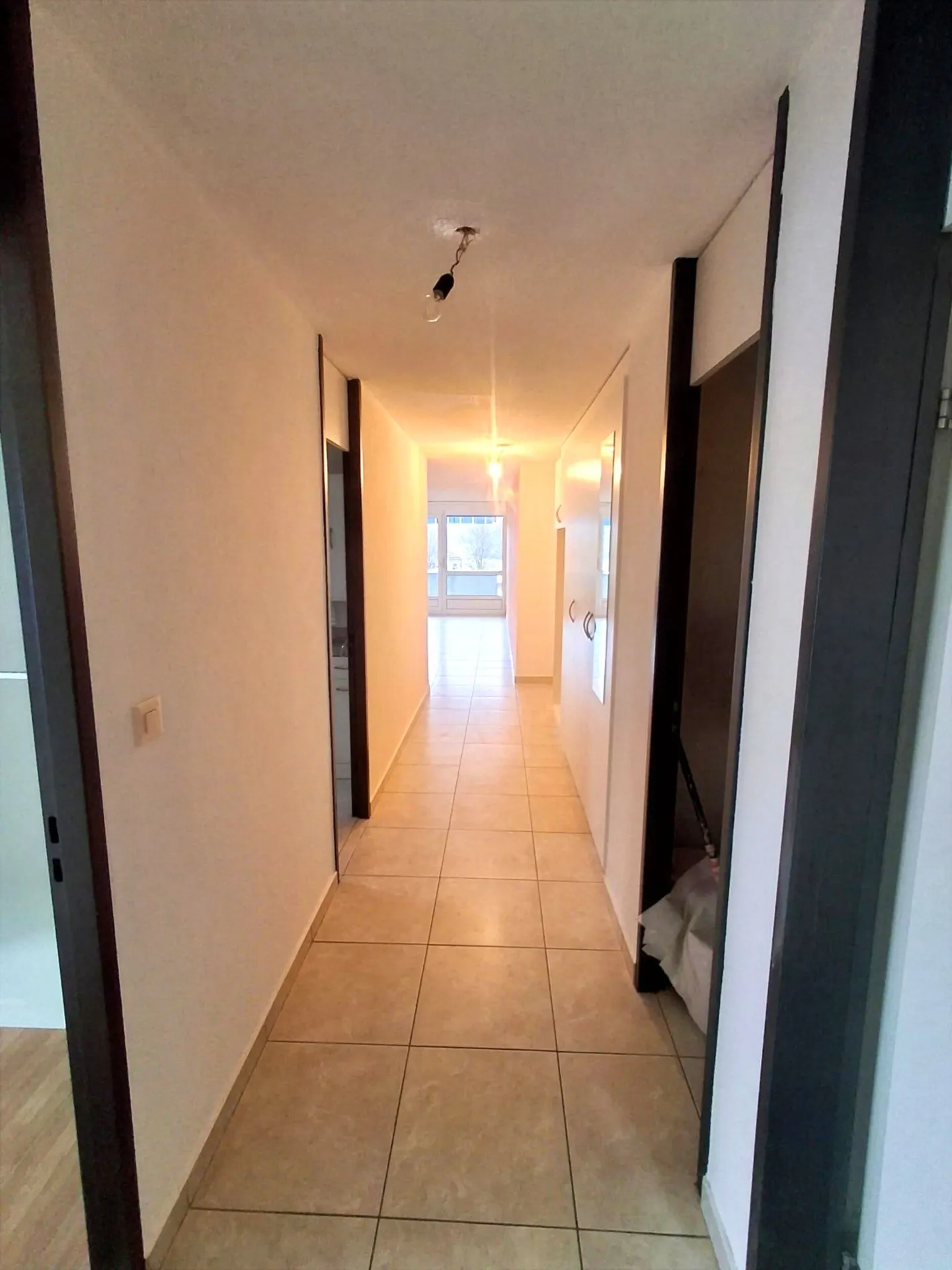 Spacious 4.5-room apartment with garage in Courroux - Photo 7 of 18