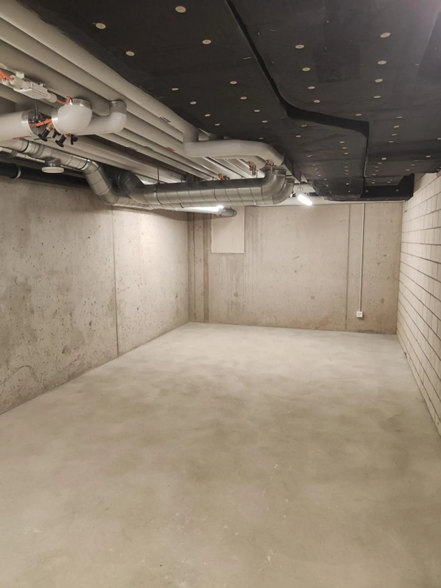 PRIMA UTILIZZO - Spazi di stoccaggio attraenti tra 33 e 43 m2 - Foto 1 di 6