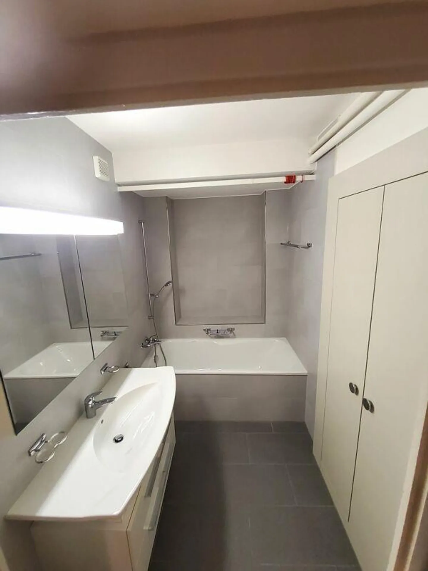 Appartamento luminoso e spazioso di 4,5 stanze - Foto 6 di 11