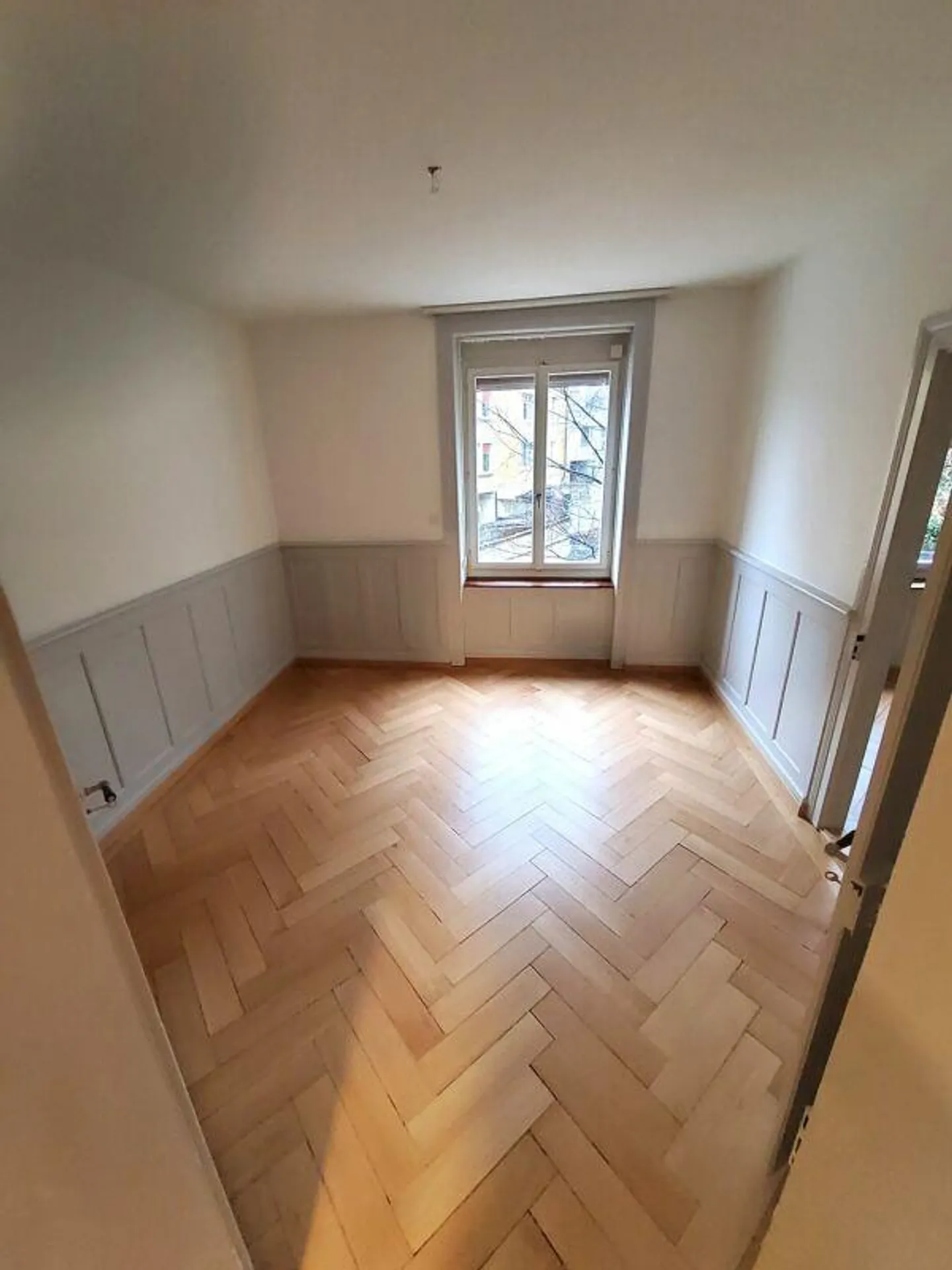 Appartamento luminoso e spazioso di 4,5 stanze - Foto 10 di 11