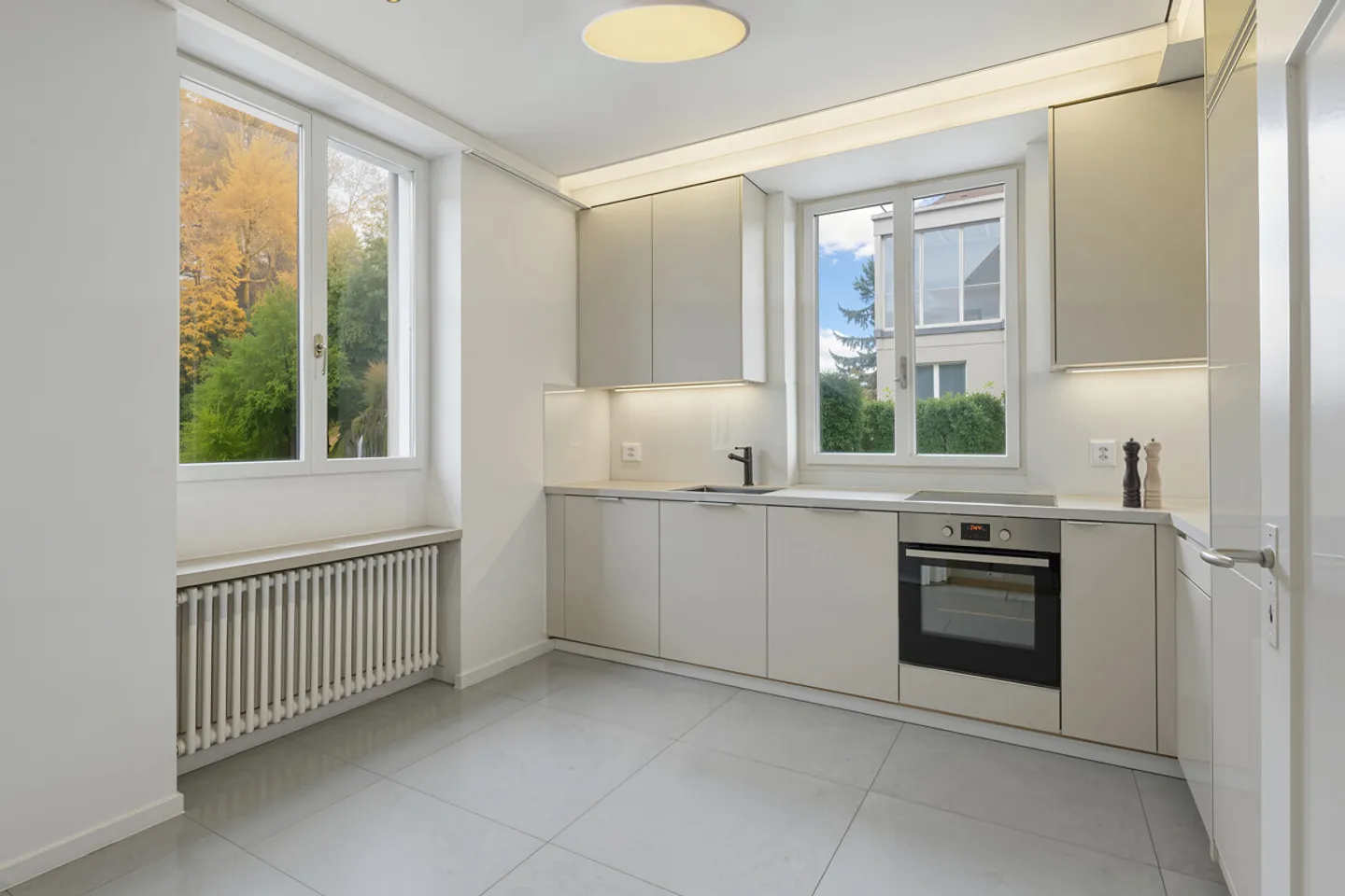 House 5.5 rooms - Photo 3 of 5