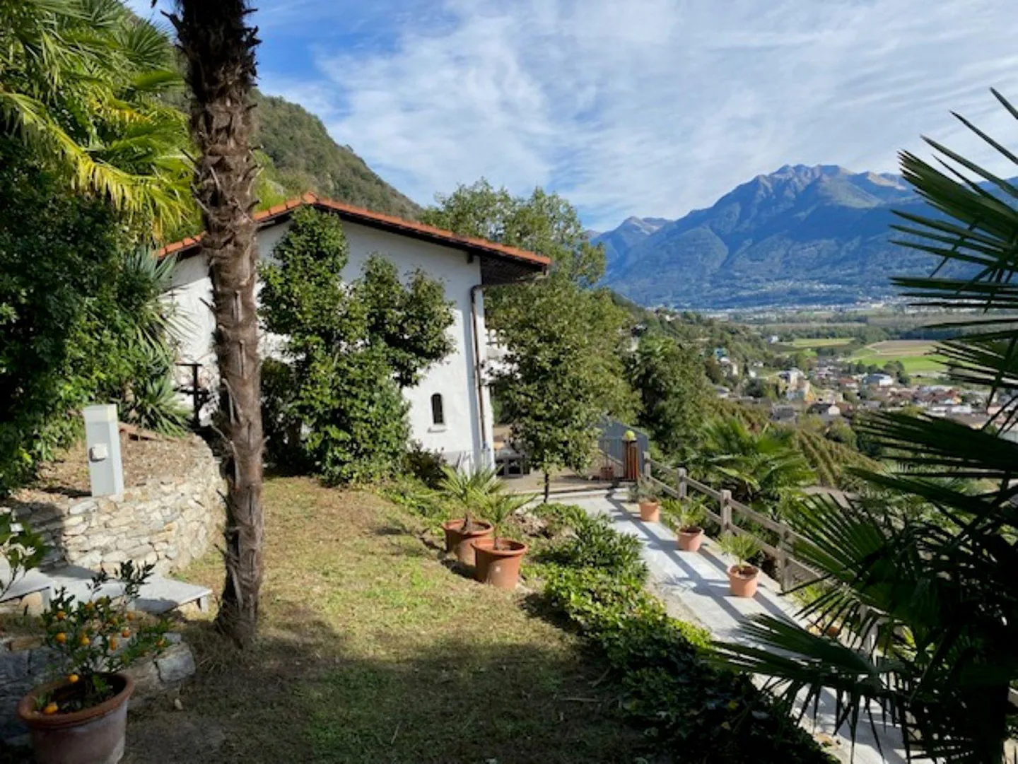Casa indipendente in posizione sud - Foto 3 di 13