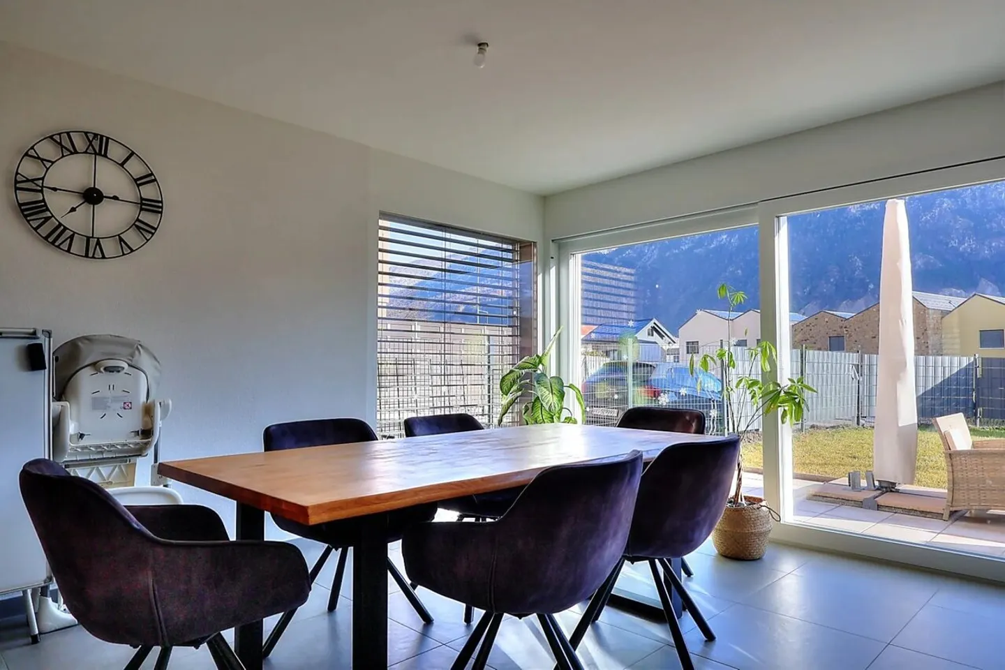 Villa moderne et lumineuse avec 4,5 pièces - Photo 4 sur 10
