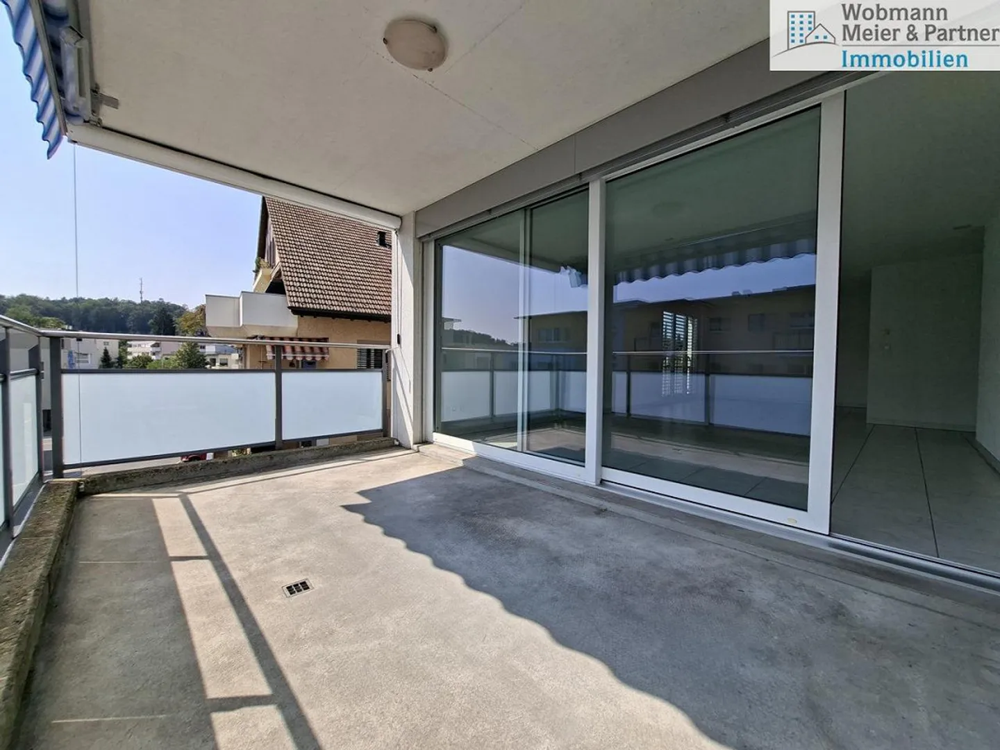 Apartment for rent - Photo 2 of 11