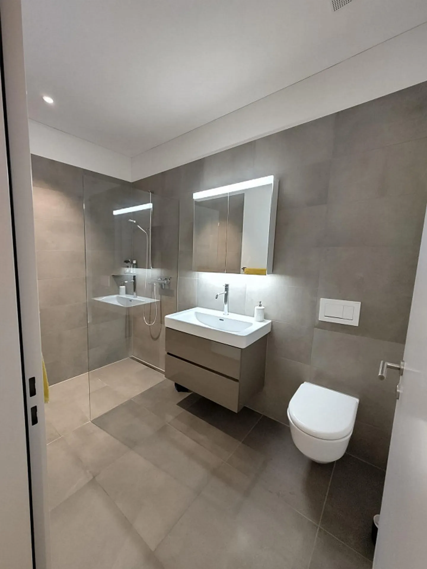 Topmoderne Stadtwohnung an zentraler Lage - Foto 3 von 11