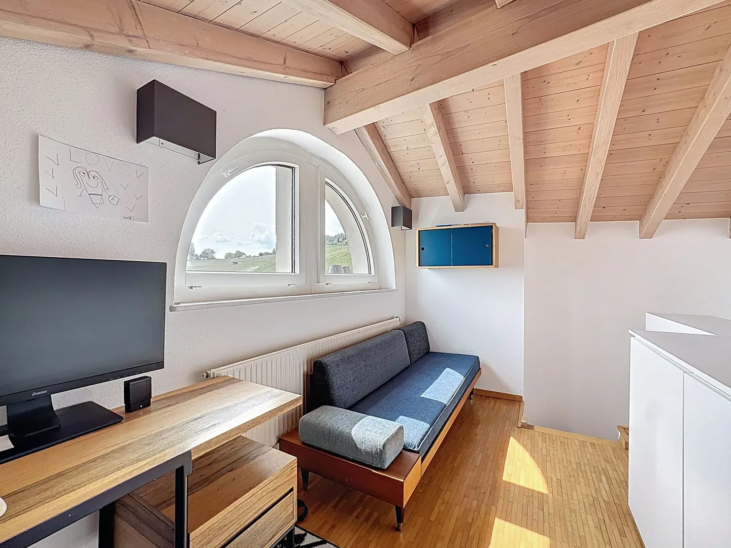 DUPLEX DI CARATTERE RINNOVATO NEL CUORE DI FÉCHY-DESSUS - Foto 14 di 18