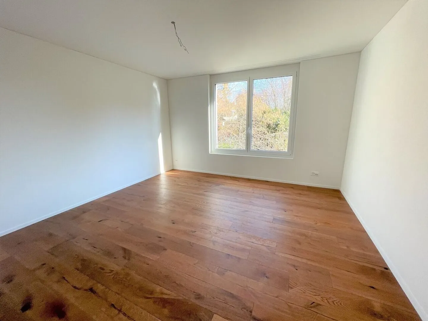 Appartamento spazioso e moderno di 4,5 locali al 1° piano - Foto 5 di 10