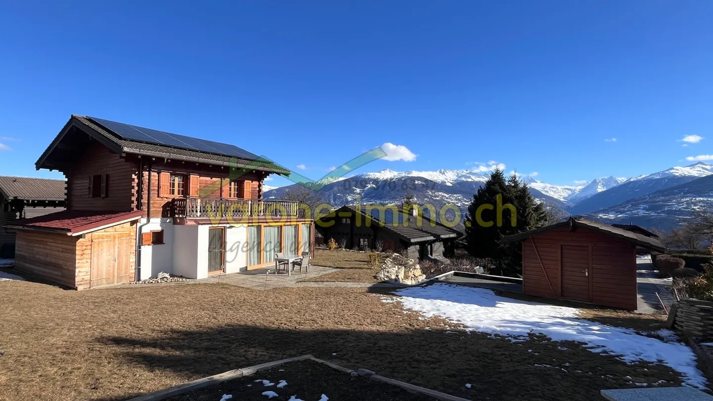 Chalet spacieux rénové et agrandi avec 4,5 pièces - Photo 3 sur 13