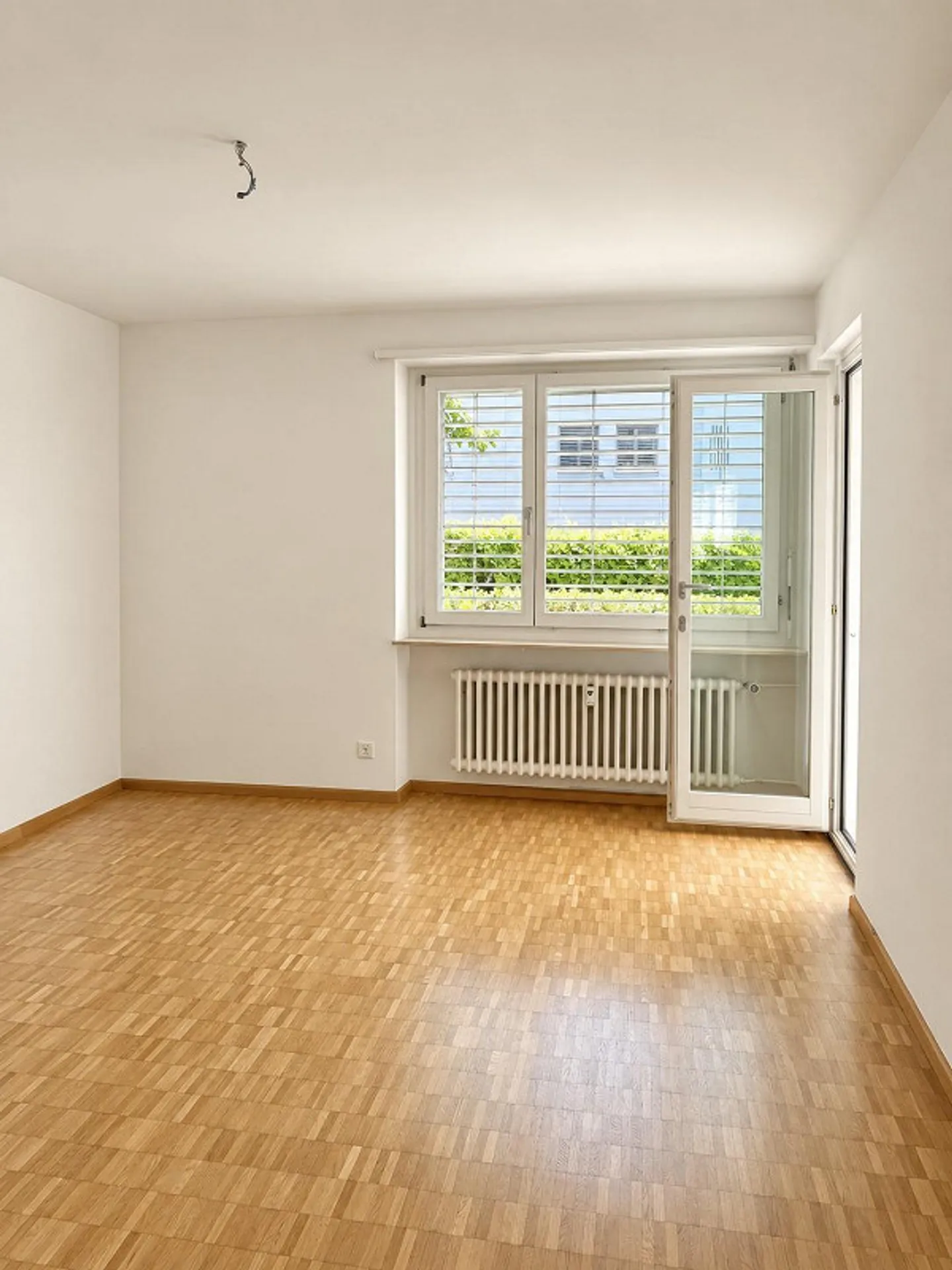 Living in a quiet and central location in Riehen - Photo 3 of 9