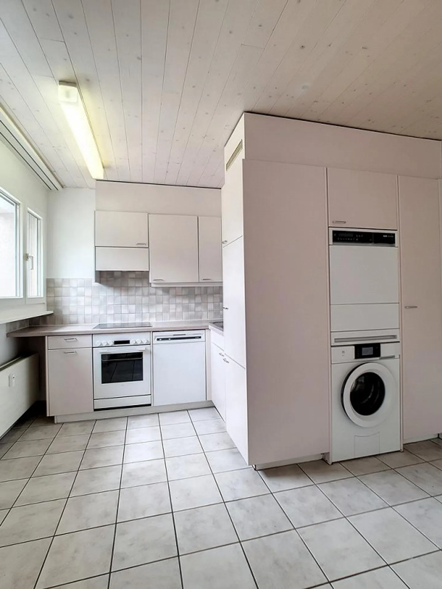 Charming 1-room apartment for rent until 31.01.2028 - Photo 3 of 6