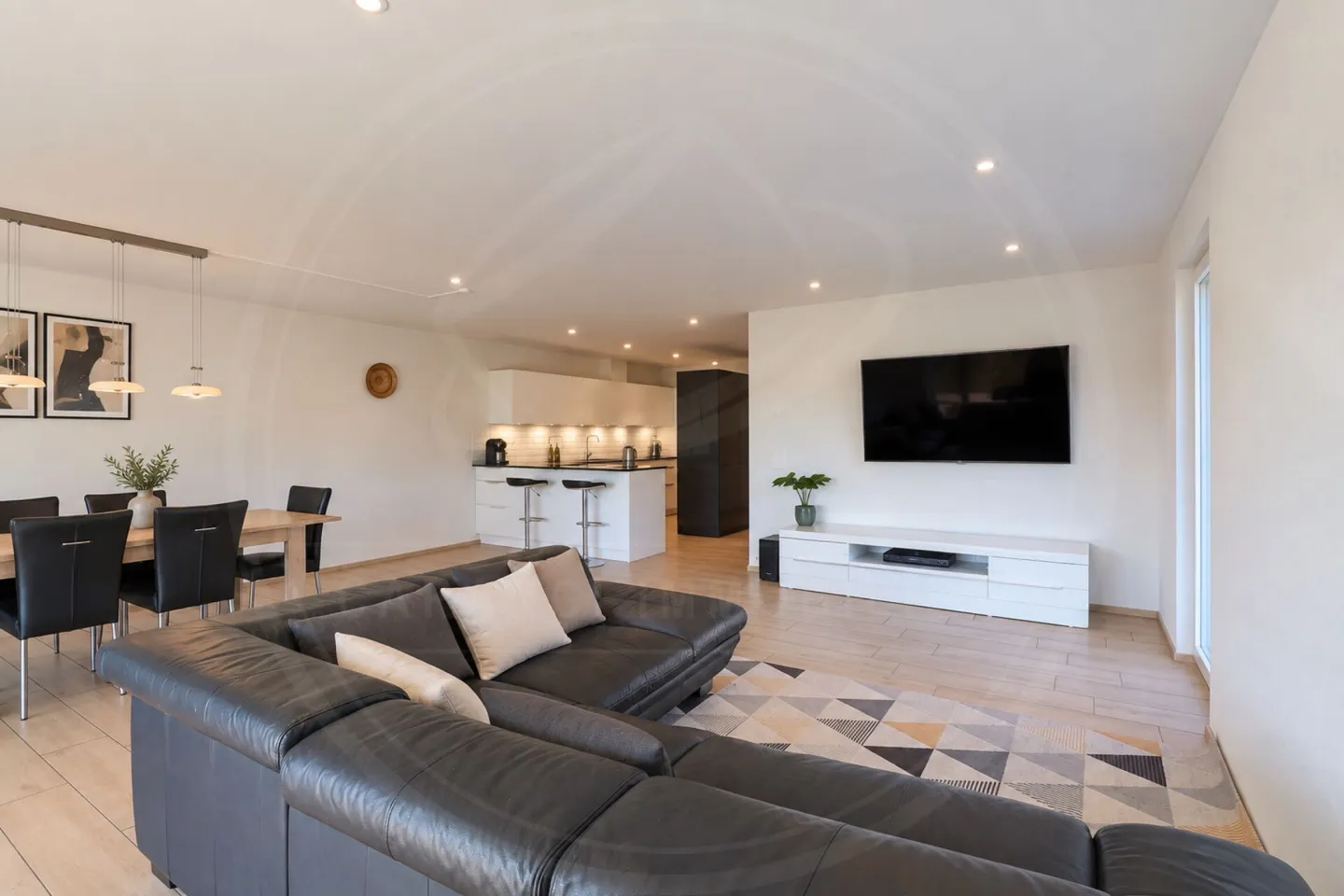 Casa a schiera moderna di 6½ stanze con vista sulla natura - Foto 2 di 12