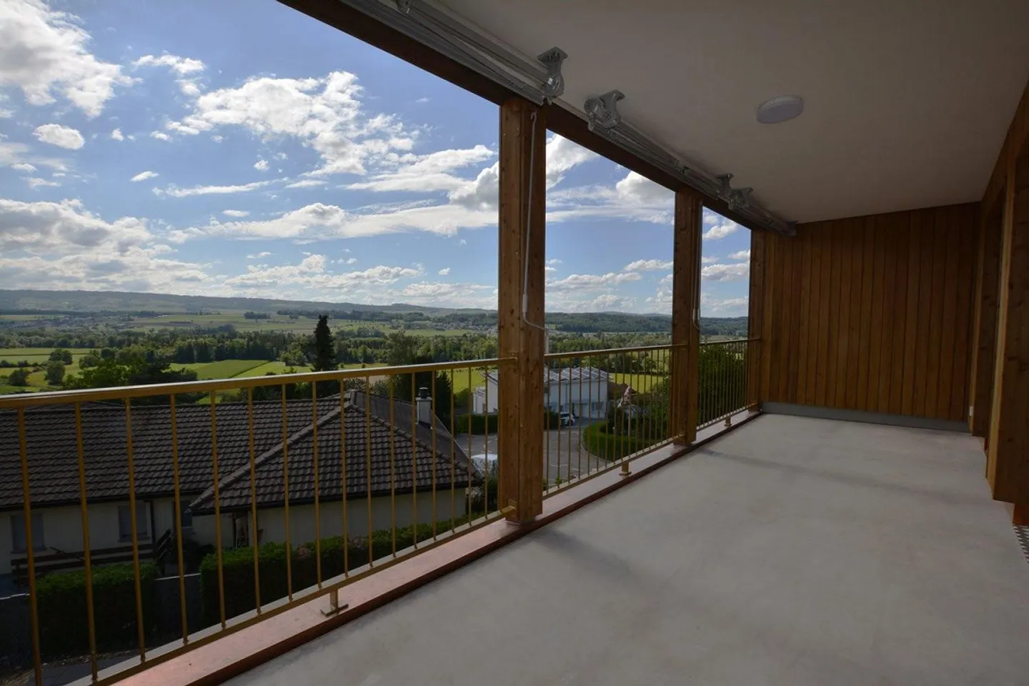 Moderne Gartenwohnung mit Balkon - Foto 2 von 9