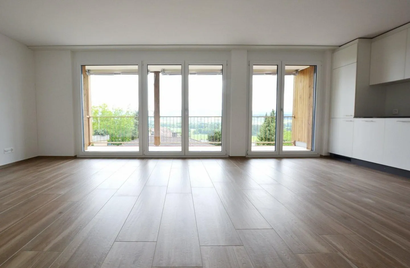Moderne Gartenwohnung mit Balkon - Foto 4 von 9