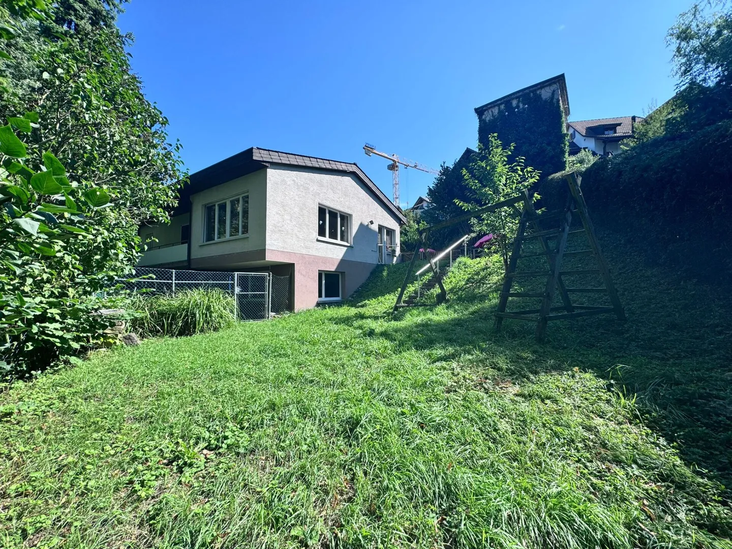 Casa unifamiliare indipendente con 5,5 stanze, estensione, garage e grande giardino - Foto 6 di 38