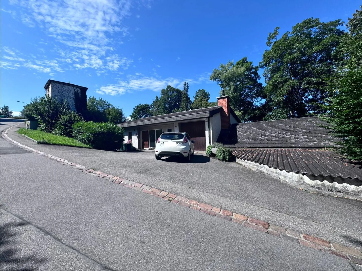 Casa unifamiliare indipendente con 5,5 stanze, estensione, garage e grande giardino - Foto 8 di 38
