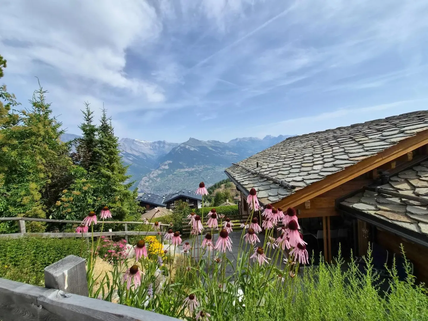 Chalet eccezionale ai margini del bisse e vicino alle piste da sci! - Foto 2 di 13