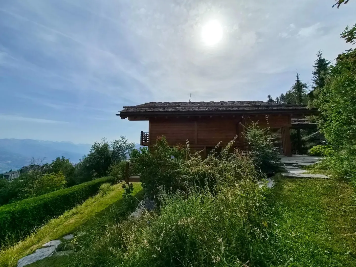 Chalet eccezionale ai margini del bisse e vicino alle piste da sci! - Foto 3 di 13
