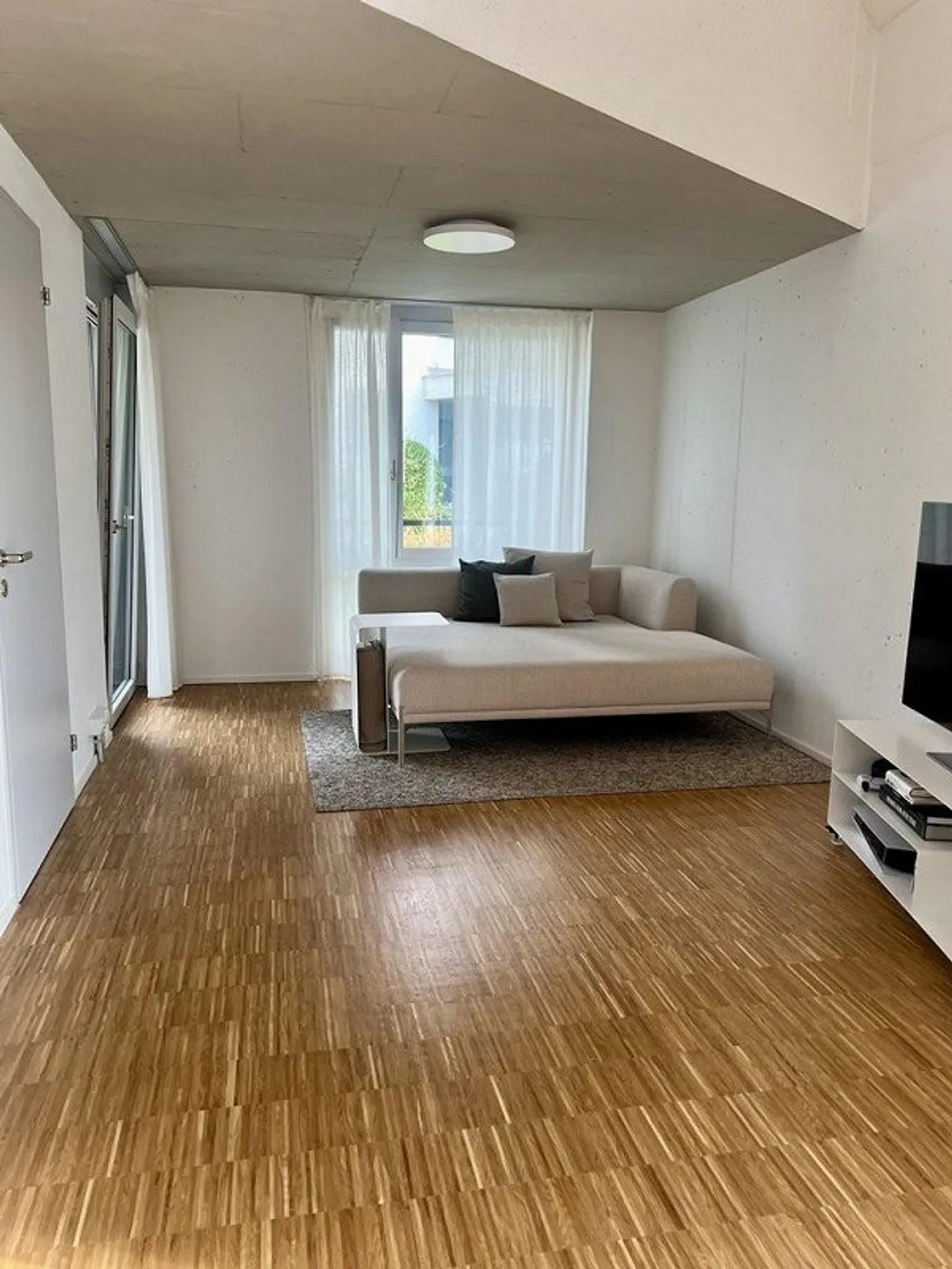 Nouvelle construction de rêve sur deux étages - Maisonette de 2,5 pièces dans un emplacement privilégié - Photo 4 sur 7