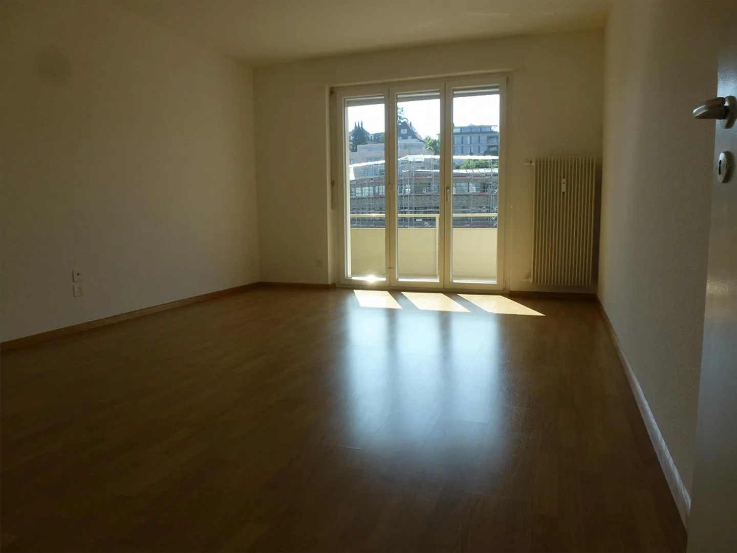 Practical 2-room apartment with balcony in the popular Neubad district - Photo 6 of 6