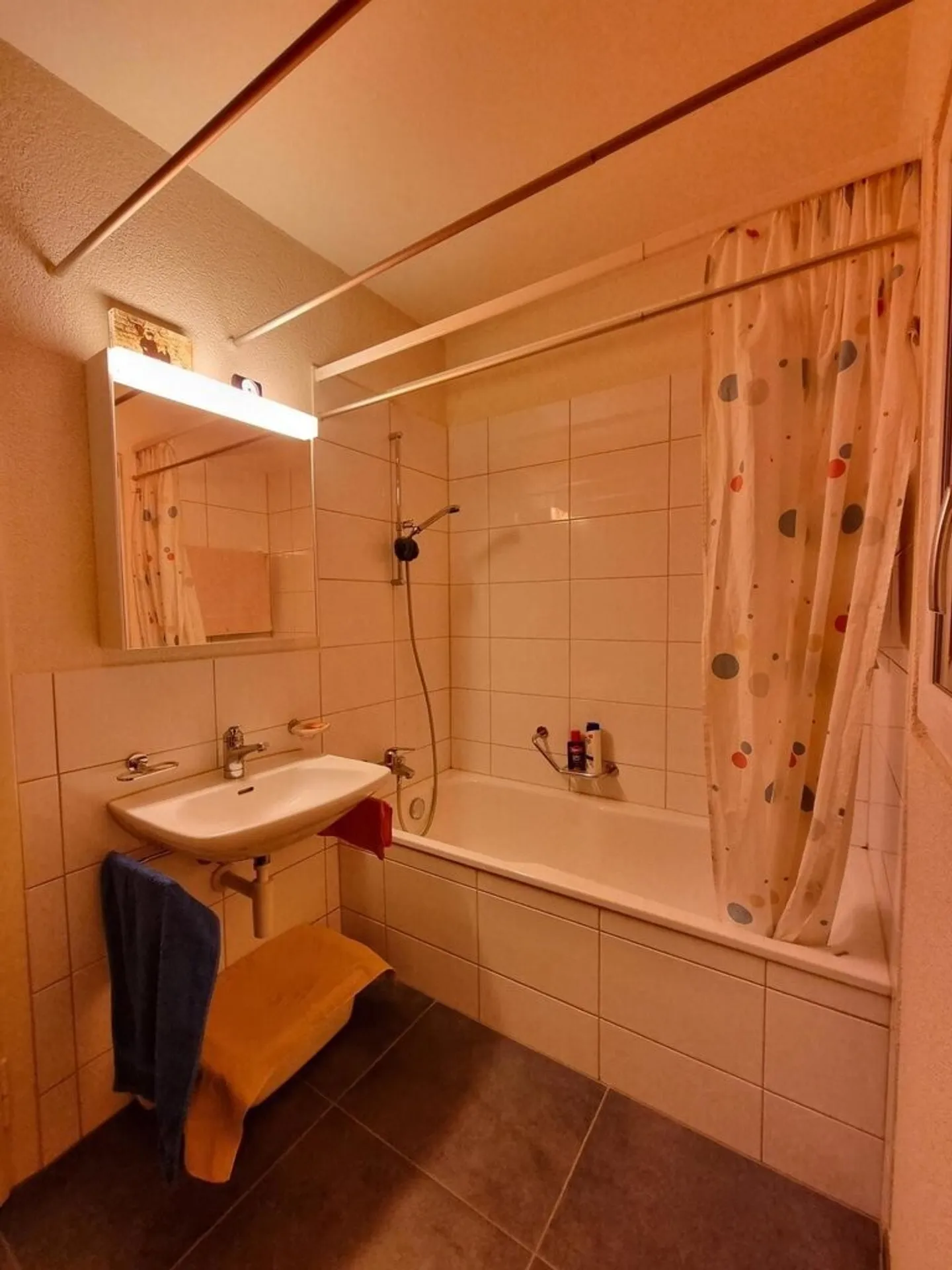 Charmante Wohnung mit Balkon - Foto 6 von 7