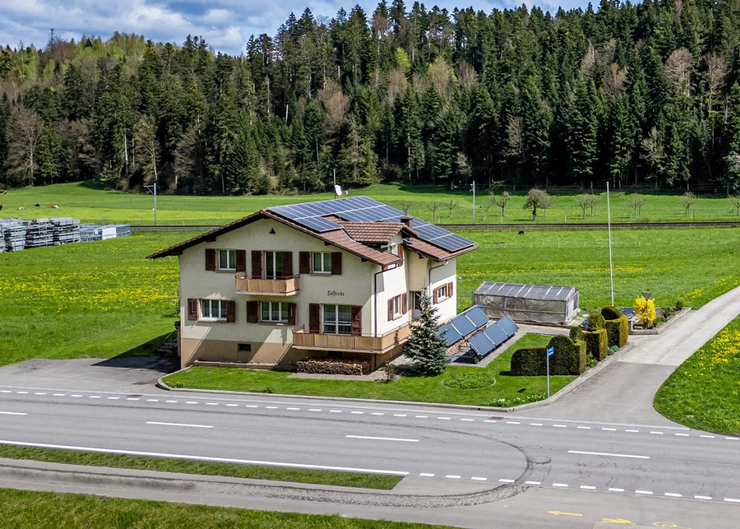 Incantevole casa familiare a Willisau - Foto 1 di 7