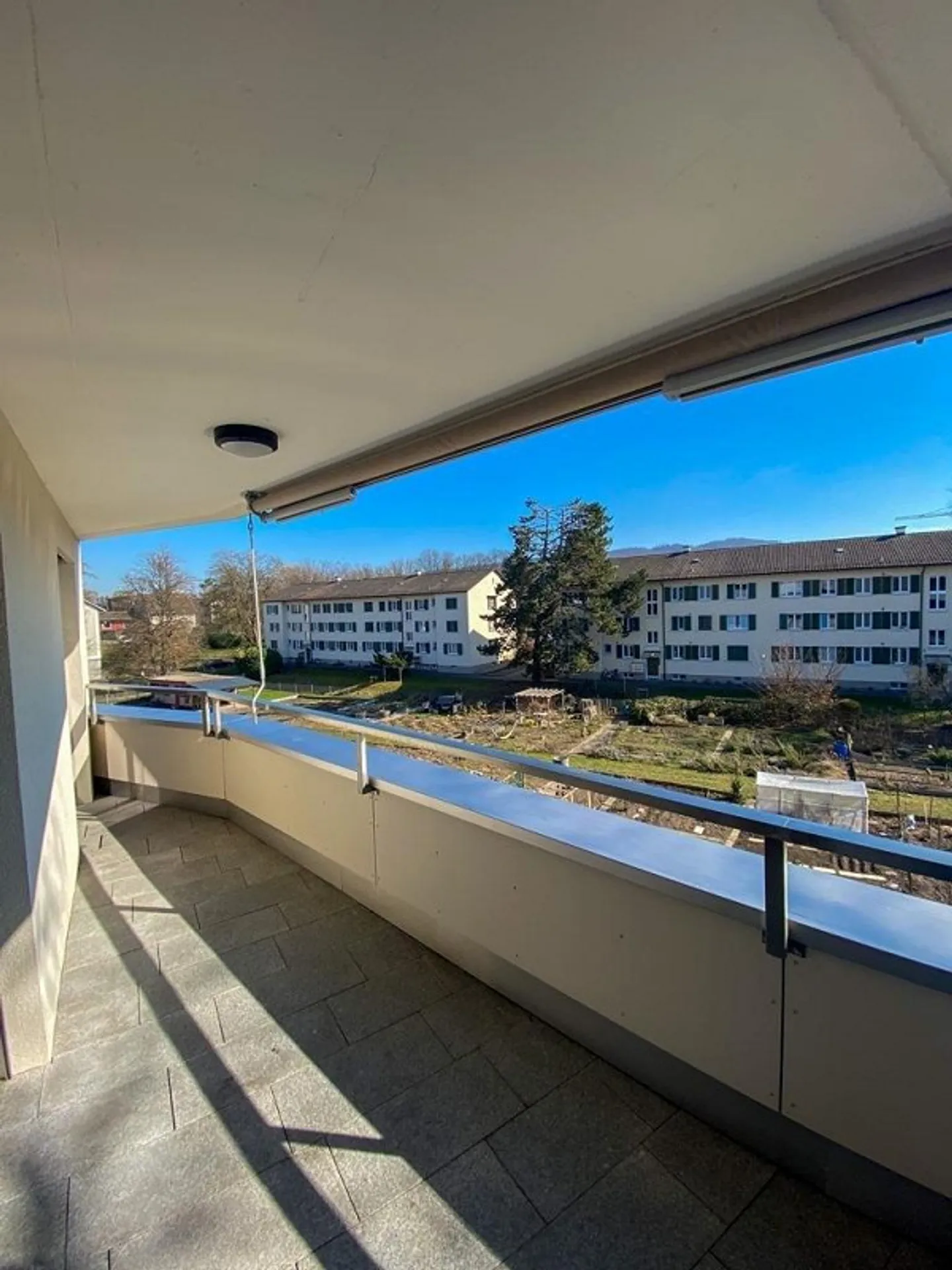 Appartement moderne de 3.5 pièces dans un emplacement central - Photo 9 sur 9
