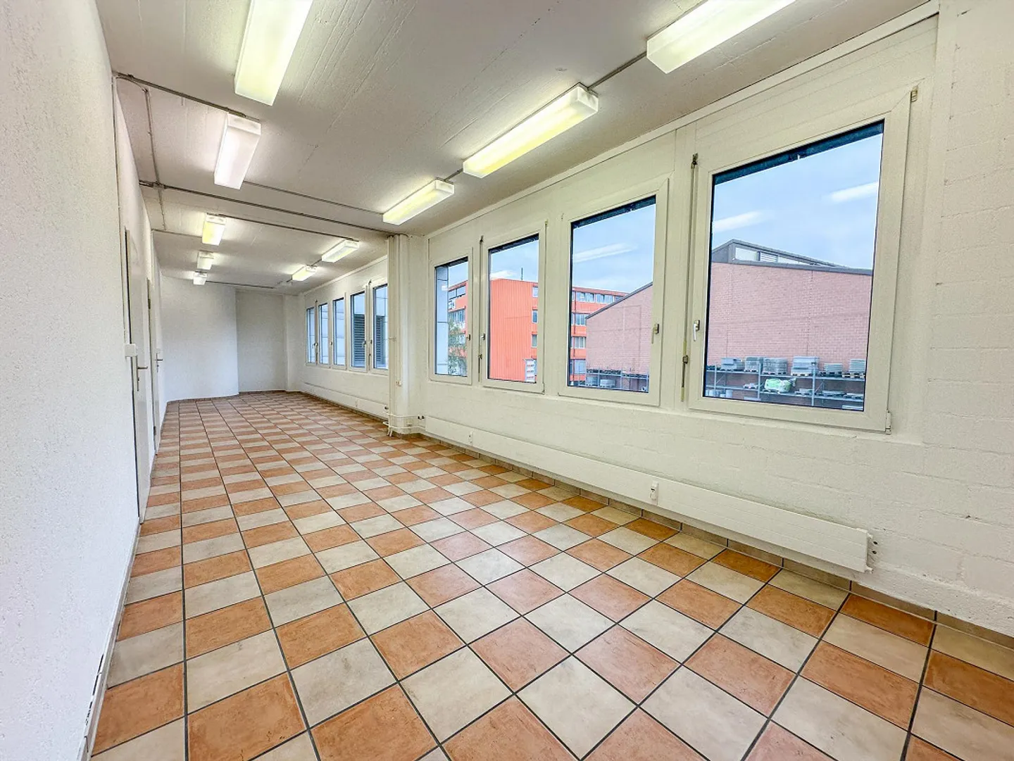 Studio / Atelier / Storage or Office - Photo 1 of 5