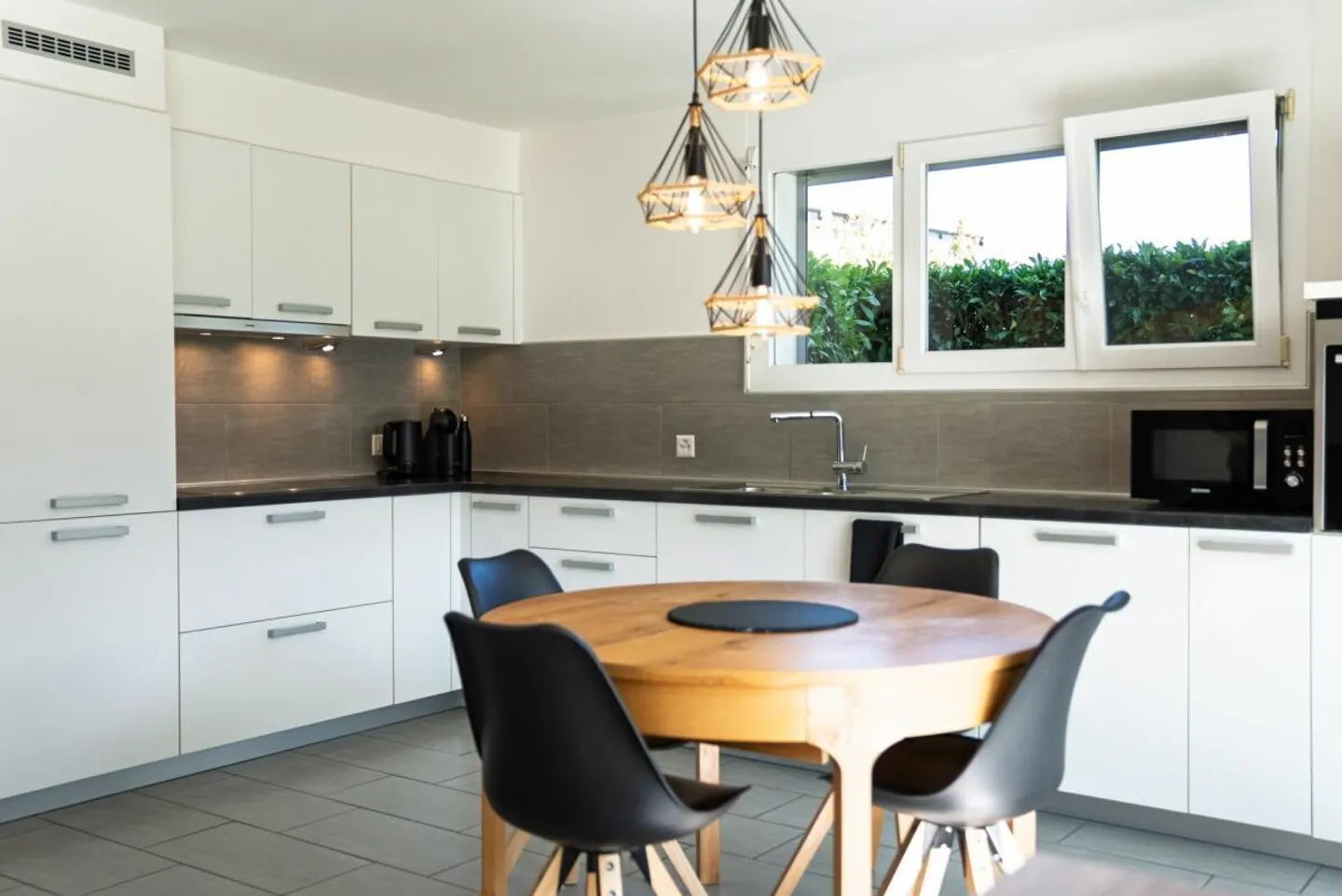 Bellissima casa a schiera 3.5 camere - Foto 3 di 12