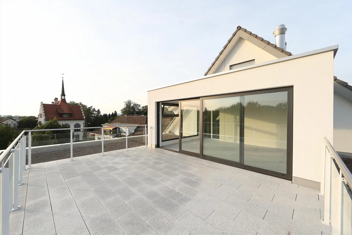 Vie de luxe sur 232 m2, maisonette en attique de 5,5 pièces - Photo 4 sur 12