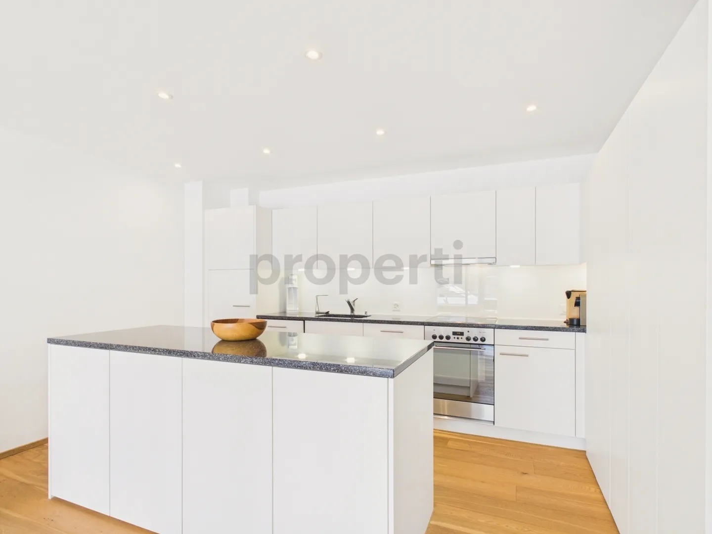 Moderne Wohnung mit sonnigem Balkon - Foto 2 von 12