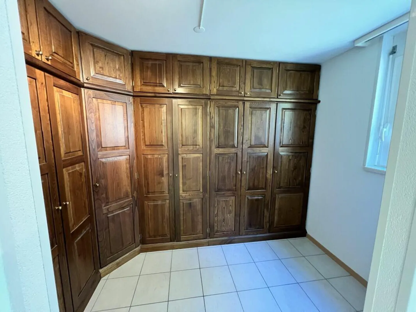 Appartement avec 4,5 pièces et une belle vue sur le lac - Photo 15 sur 20
